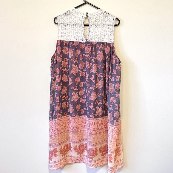 โญ๏ธ Host Pick! โญ๏ธ Maurices Boho Lace & Sheer Floral Dress in Large - Picture 2 of 7